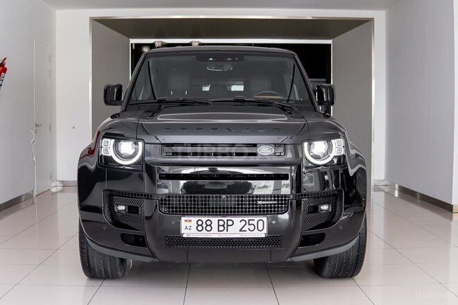 Land Rover Defender-1