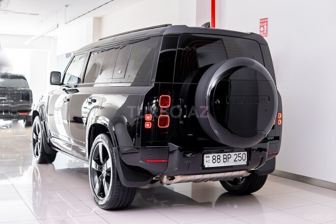Land Rover Defender-5