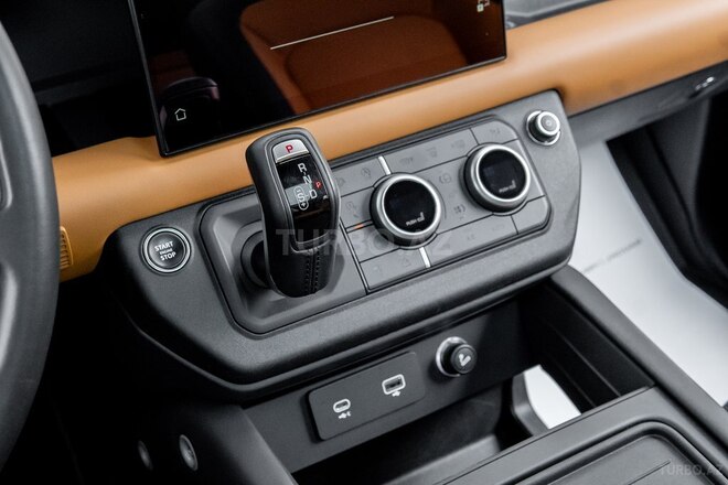 Land Rover Defender-15