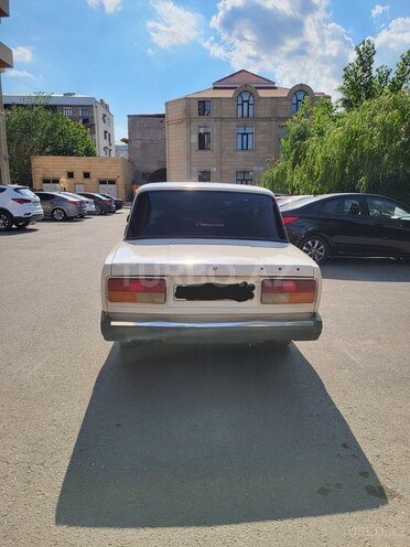 LADA (VAZ) 2107-2