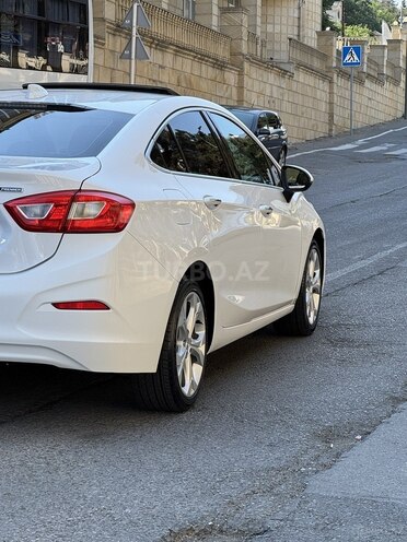 Chevrolet Cruze-9