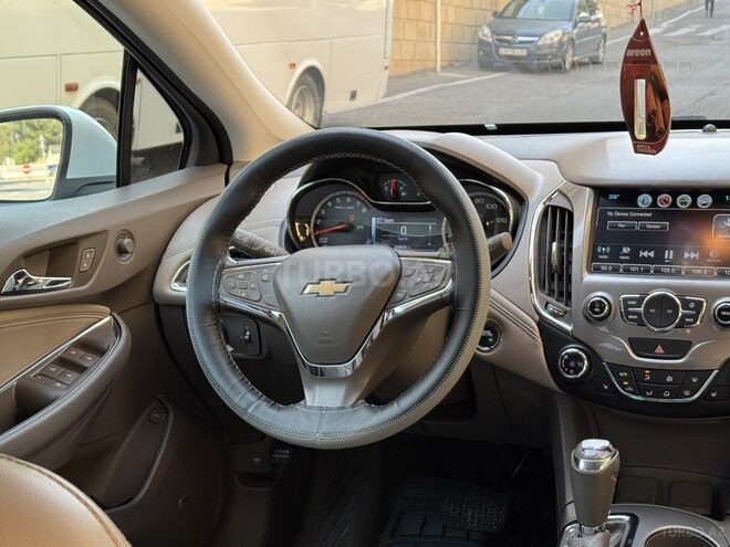Chevrolet Cruze-17