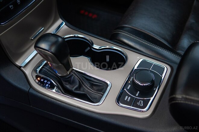 Jeep Grand Cherokee-8