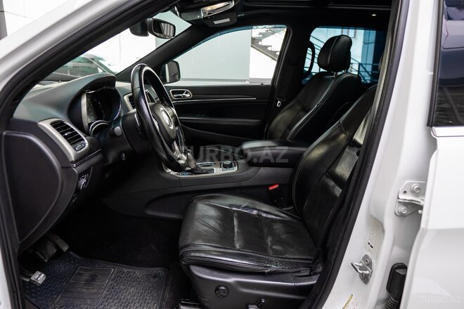 Jeep Grand Cherokee-11