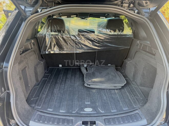 Land Rover Discovery Sport-11