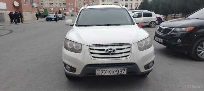 Hyundai Santa Fe-13