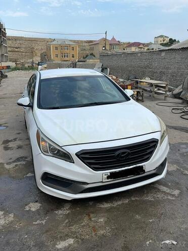 Hyundai Sonata-1