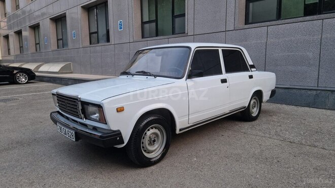LADA (VAZ) 2107-2
