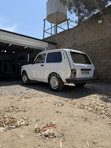 LADA (VAZ) Niva-3