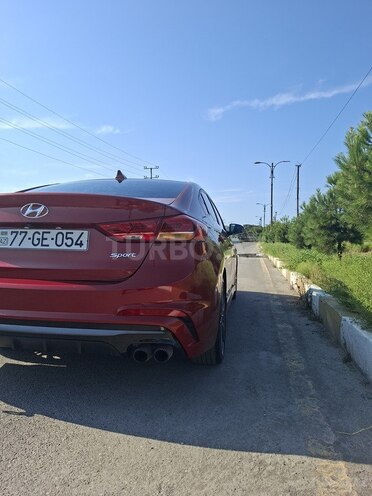 Hyundai Elantra-9