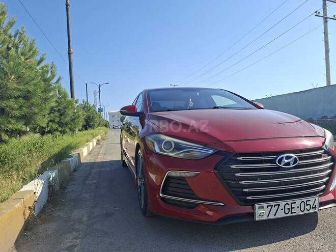 Hyundai Elantra-3