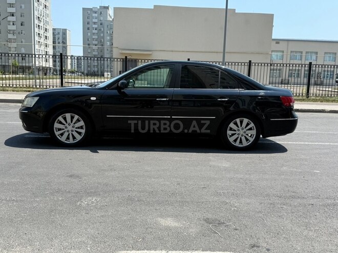 Hyundai Sonata-4