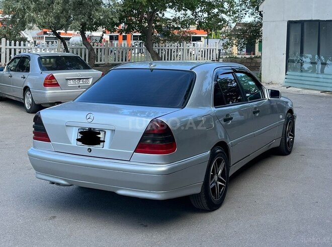 Mercedes C 220-7