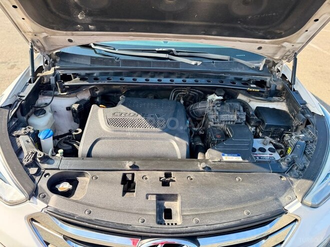 Hyundai Santa Fe-13