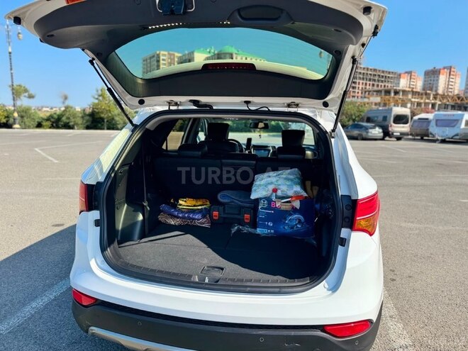 Hyundai Santa Fe-12