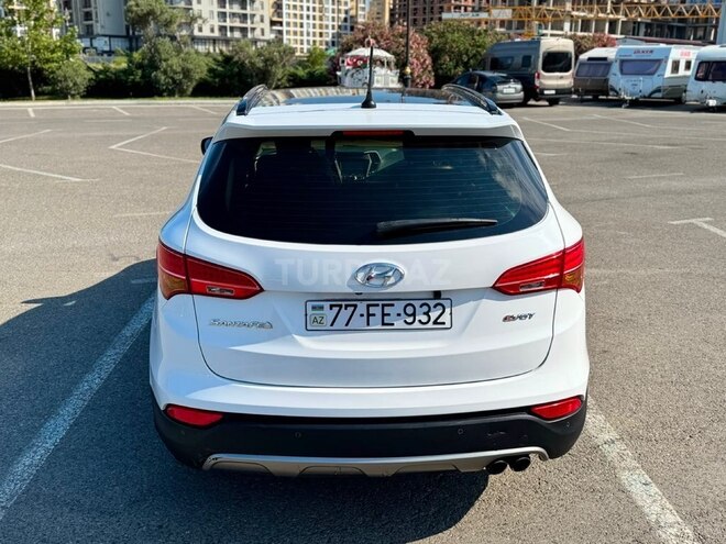 Hyundai Santa Fe-8