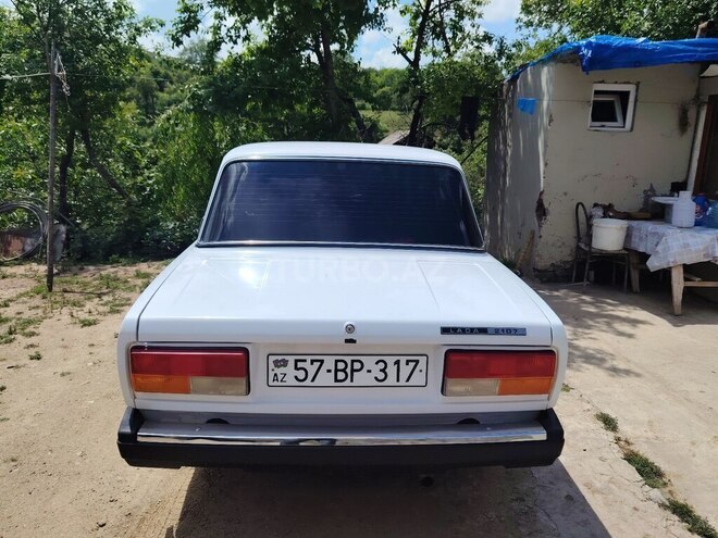 LADA (VAZ) 2107-10