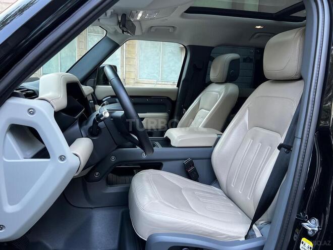 Land Rover Defender-9