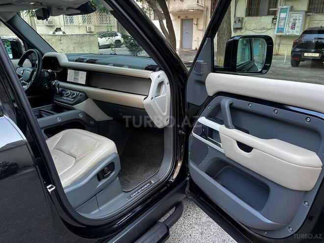 Land Rover Defender-11