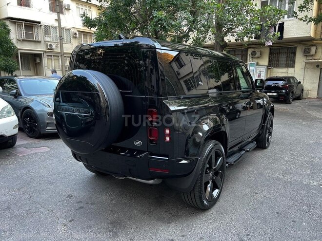 Land Rover Defender-4