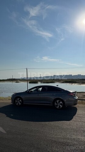 Hyundai Sonata-3