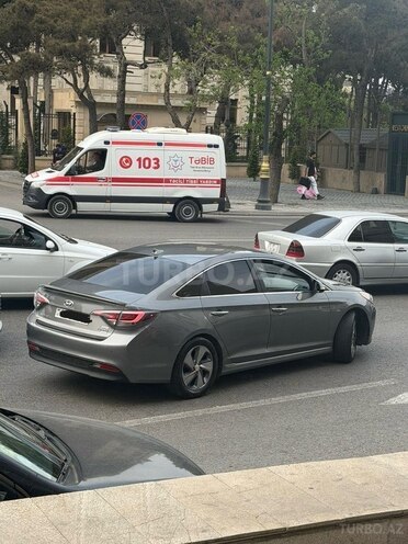 Hyundai Sonata-7