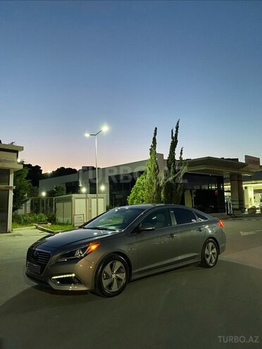 Hyundai Sonata-5