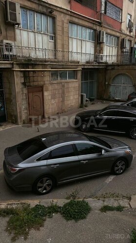 Hyundai Sonata-11