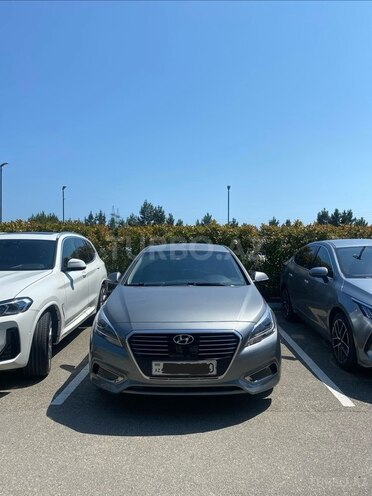 Hyundai Sonata-9