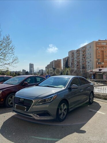Hyundai Sonata-14