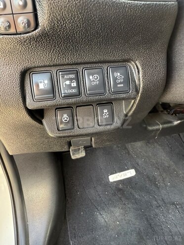 Nissan Leaf-12