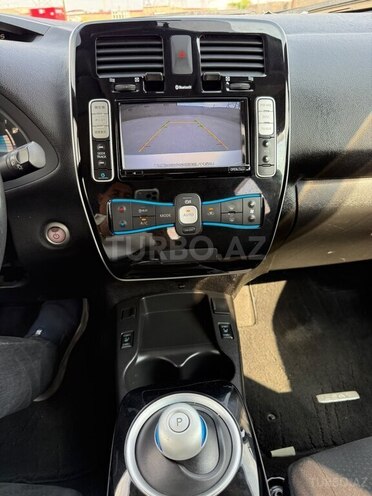Nissan Leaf-20