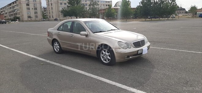 Mercedes C 200-3