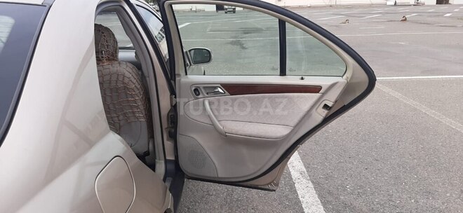 Mercedes C 200-9