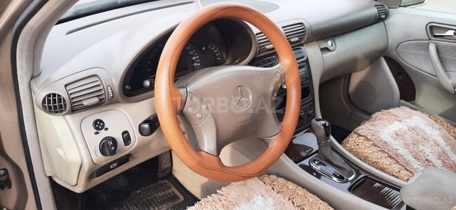 Mercedes C 200-13
