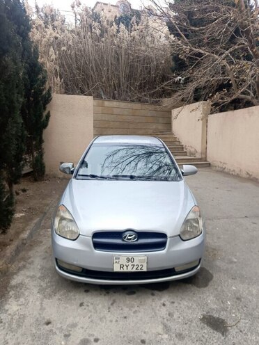 Hyundai Accent-1