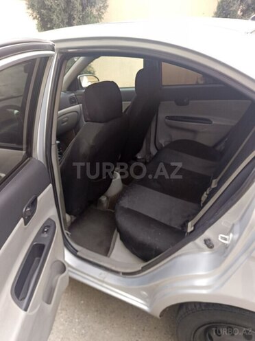 Hyundai Accent-5