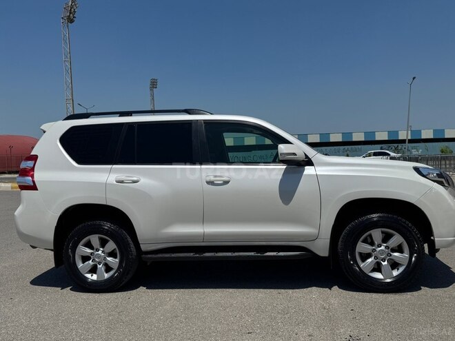 Toyota Land Cruiser Prado-12