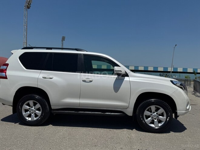 Toyota Land Cruiser Prado-11