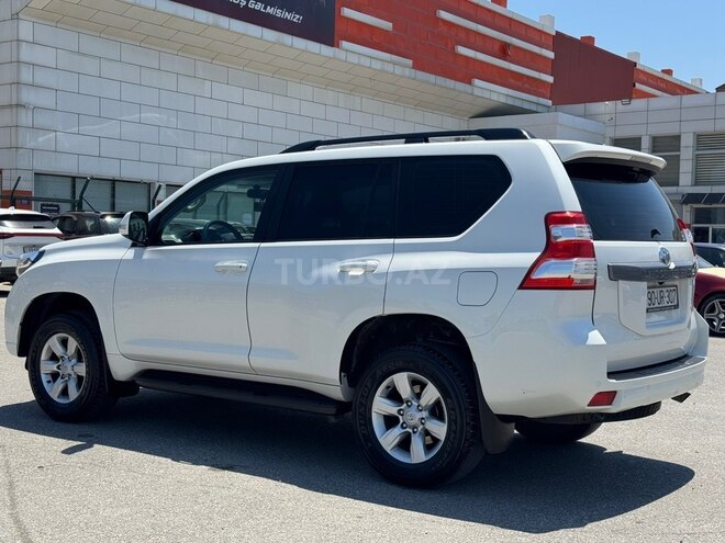 Toyota Land Cruiser Prado-6