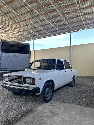 LADA (VAZ) 2107-4