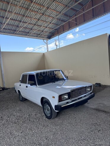 LADA (VAZ) 2107-5