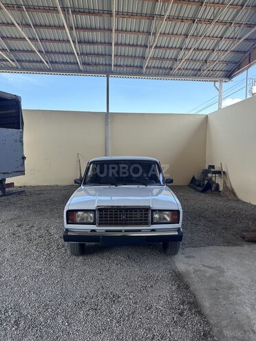 LADA (VAZ) 2107-2