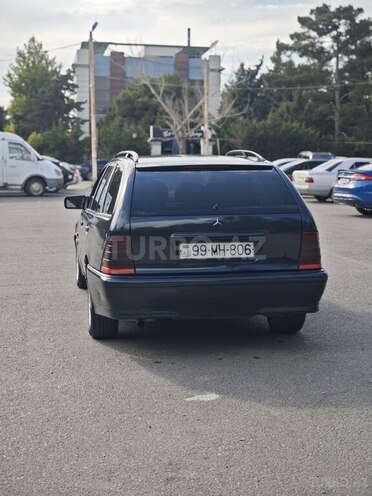 Mercedes C 200-7