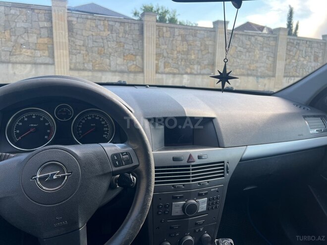 Opel Astra-7