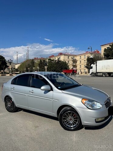 Hyundai Accent-3