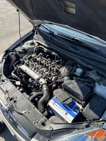 Hyundai Accent-10
