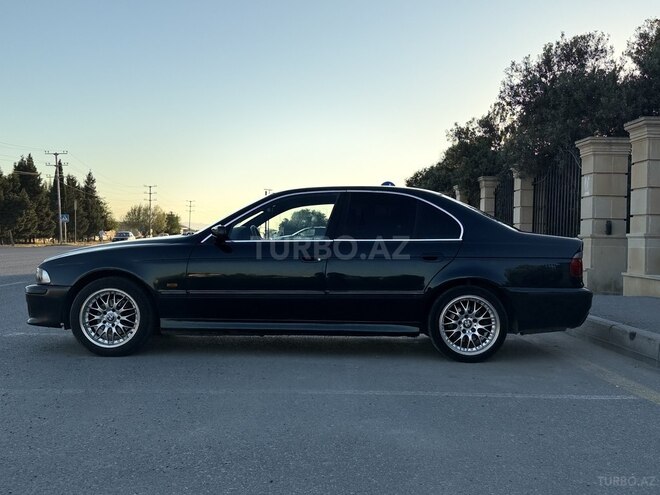 BMW 528-8