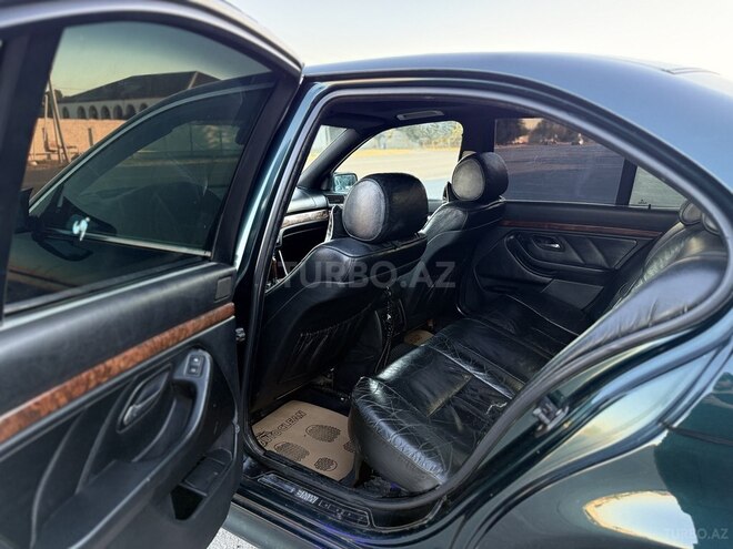 BMW 528-11