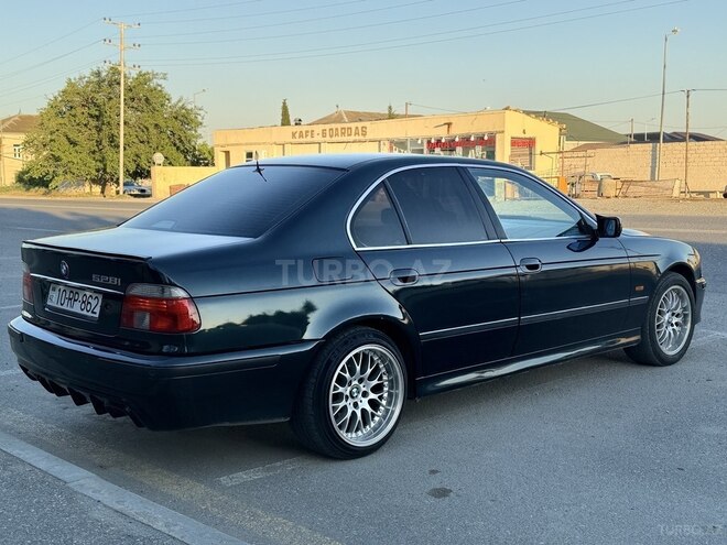 BMW 528-5